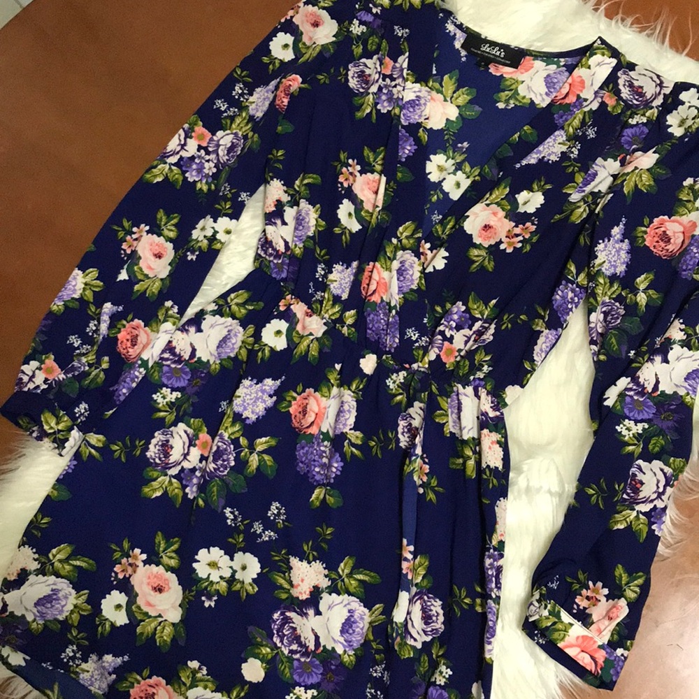 Lulu’s Floral Dress Size S - Picture 4 of 7